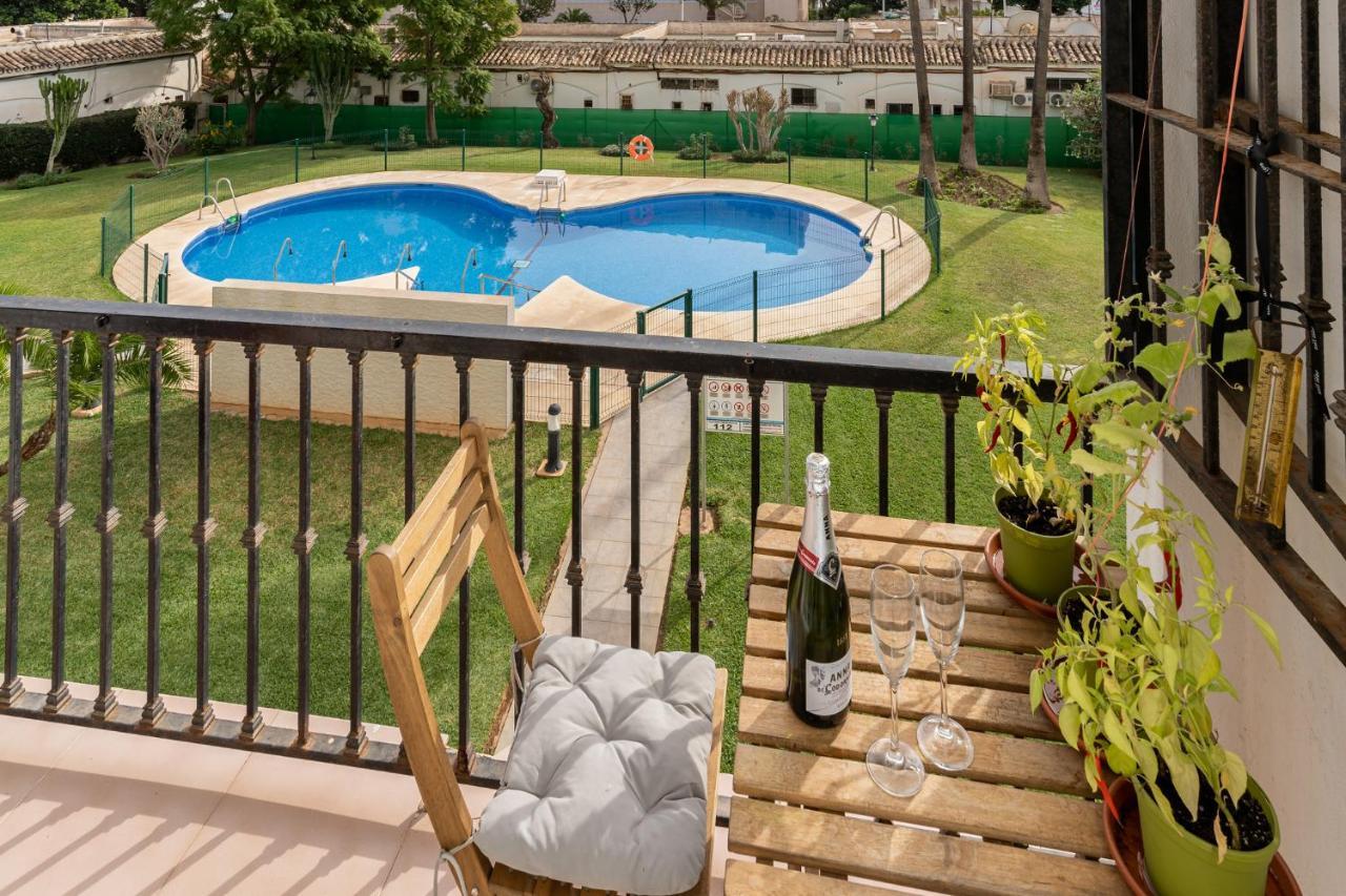 Lovely Apartment Next To The Beach 토레몰리노스 외부 사진