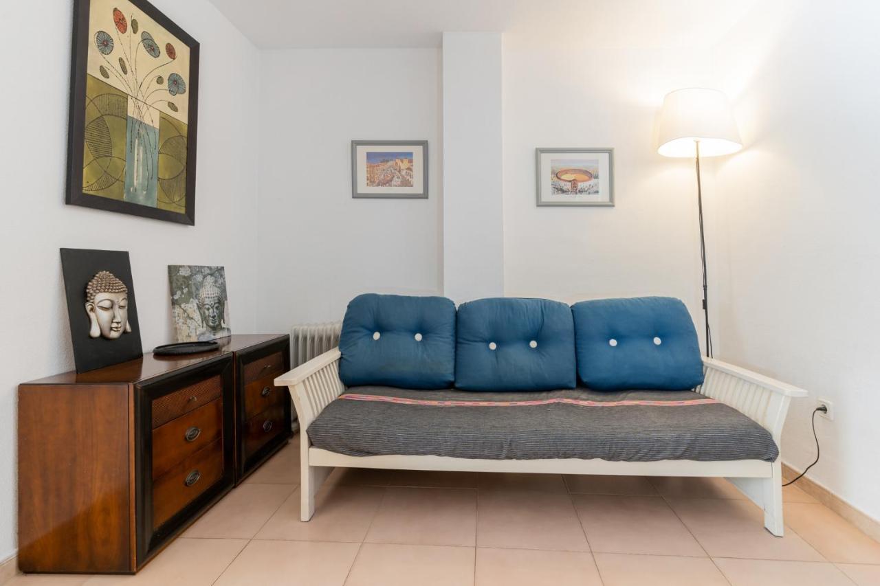 Lovely Apartment Next To The Beach 토레몰리노스 외부 사진