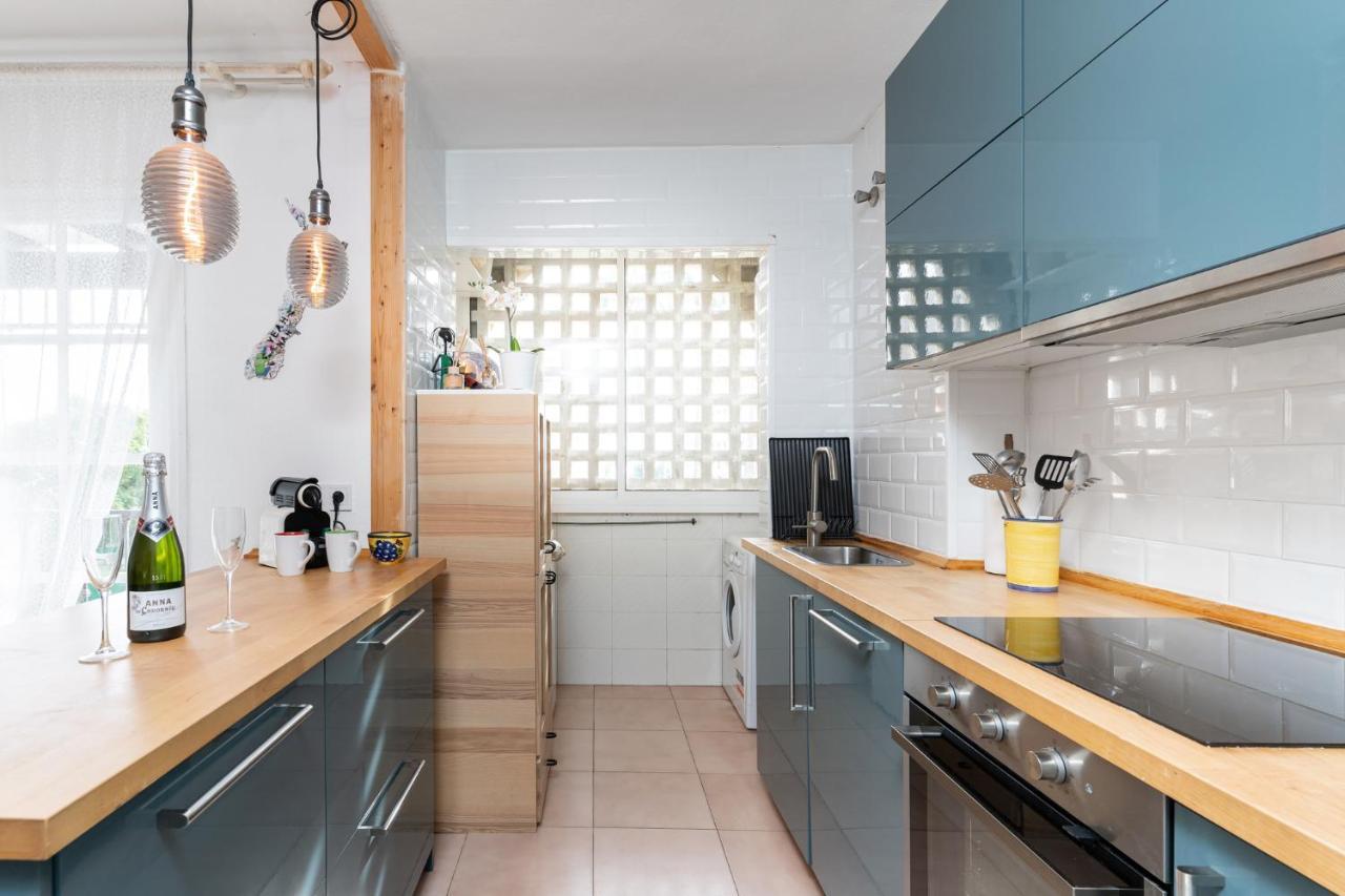 Lovely Apartment Next To The Beach 토레몰리노스 외부 사진