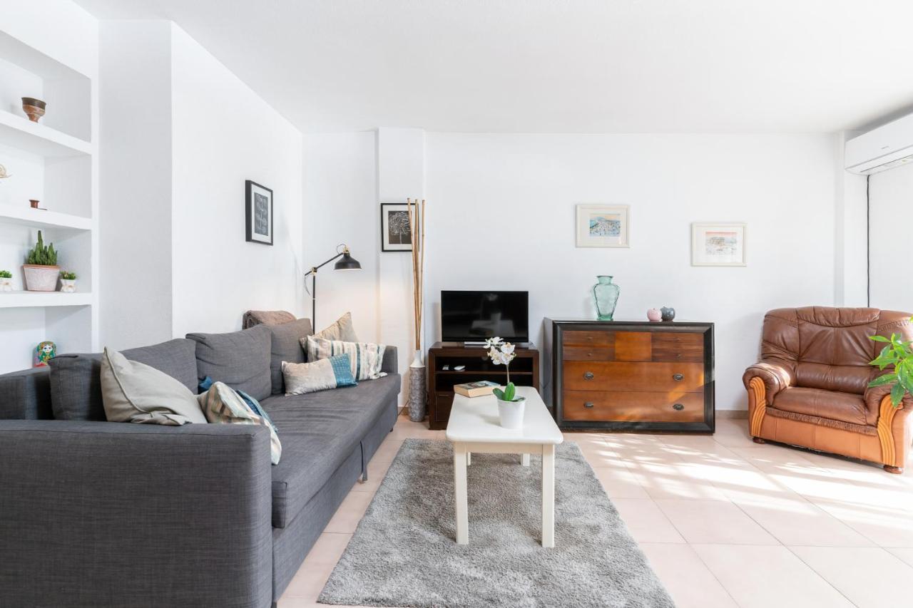 Lovely Apartment Next To The Beach 토레몰리노스 외부 사진