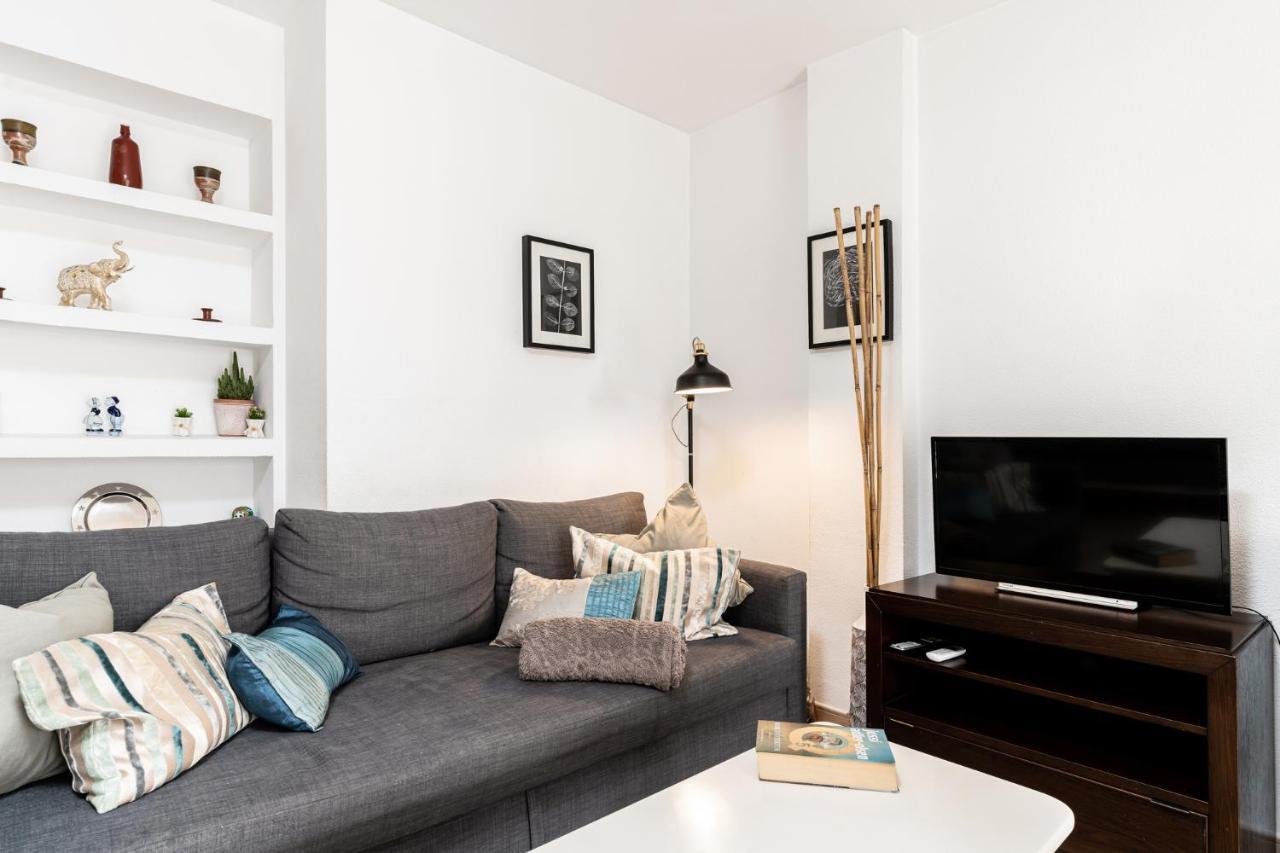 Lovely Apartment Next To The Beach 토레몰리노스 외부 사진